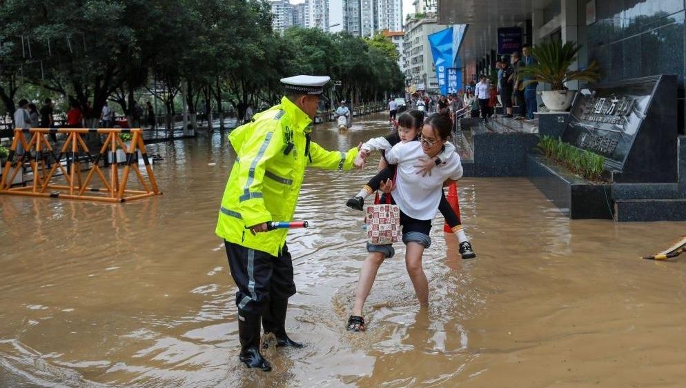 张本智和模仿樊振东模仿姆巴佩