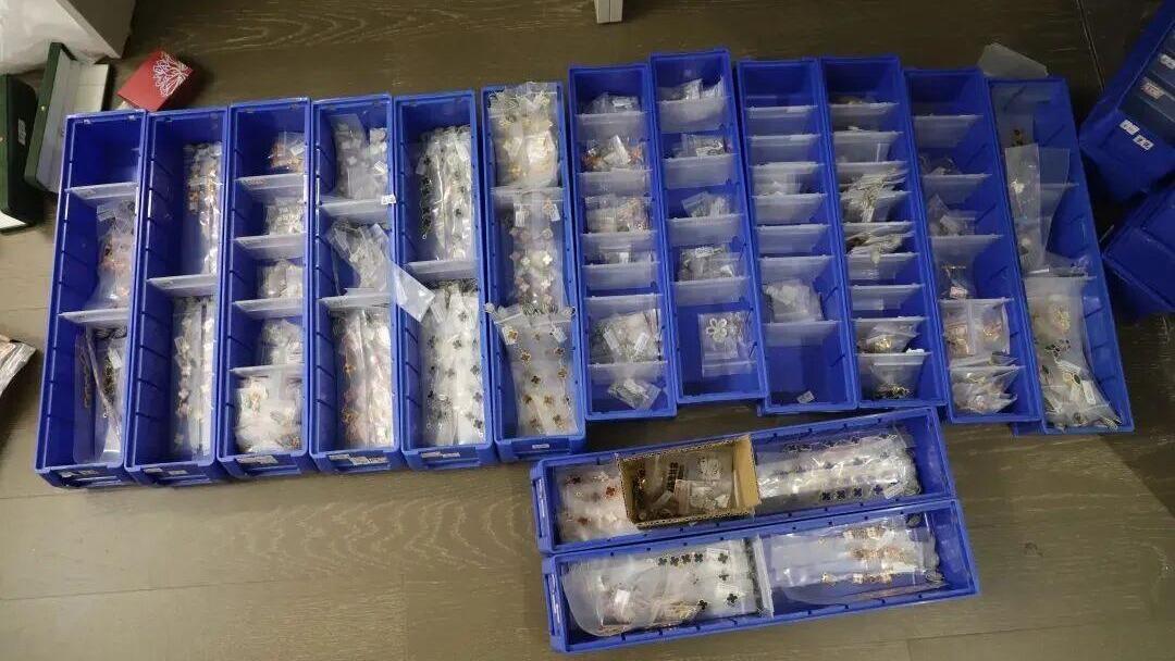 台青贵州铜仁观龙舟赛：同舟共渡两岸情