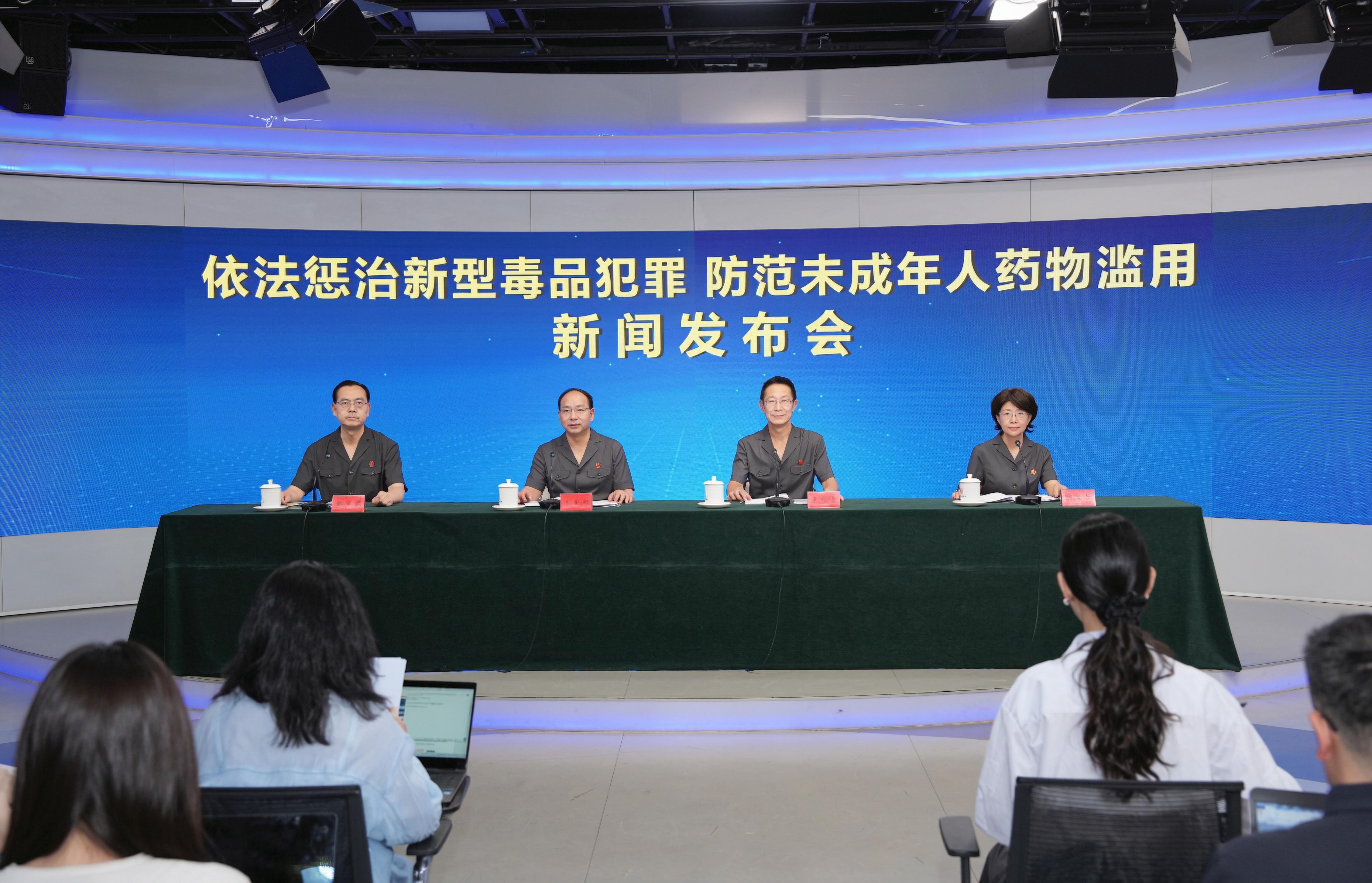 年轻人开始抛弃优衣库
